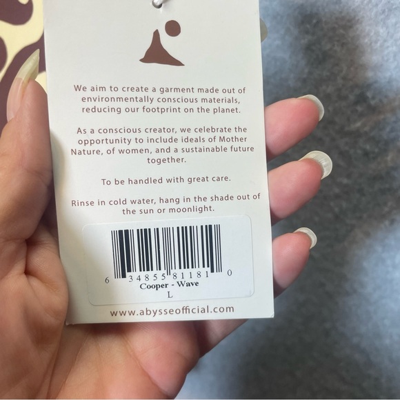 Abysse One Piece Swimsuit in Copper Wave NWT - Picture 5 of 8